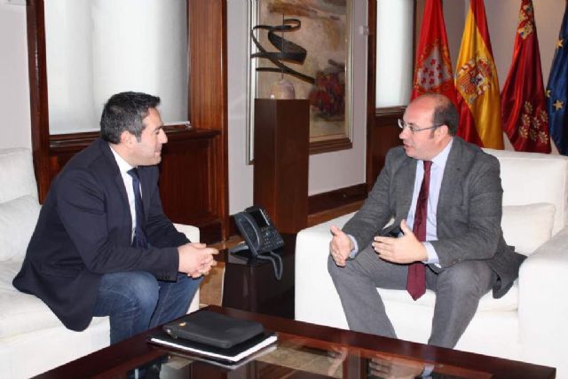 El presidente del Gobierno Regional se reúne con el alcalde de Alcantarilla - 2, Foto 2