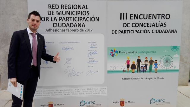 El Alcalde de Cehegín firma un convenio con la Comunidad Autónoma para reforzar la participación ciudadana - 1, Foto 1