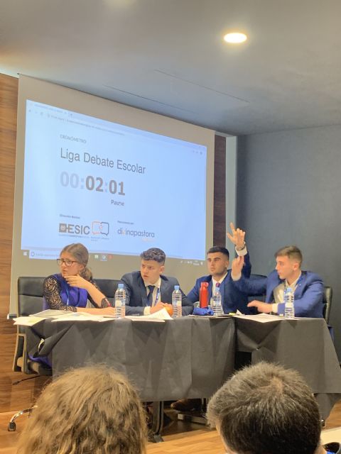 Virgen del Pasico queda finalista en el IV Torneo de Debate ESIC - 3, Foto 3