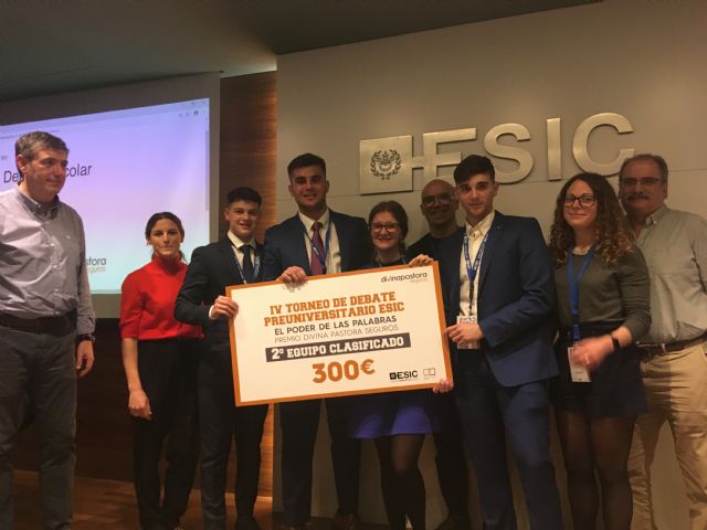 Virgen del Pasico queda finalista en el IV Torneo de Debate ESIC - 5, Foto 5