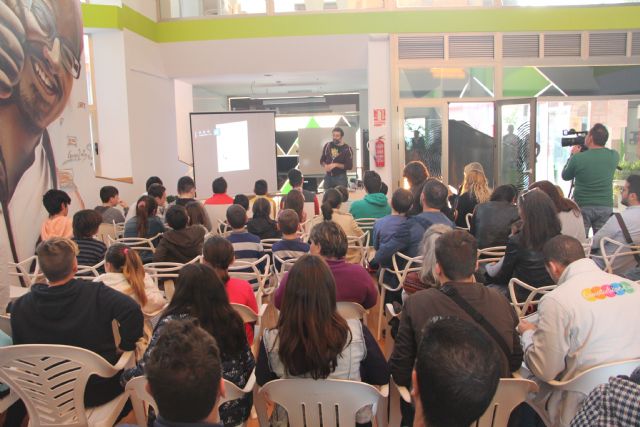 El diseñador de cómics Salva Espín, ofreció una master class en San Pedro del Pinatar - 2, Foto 2