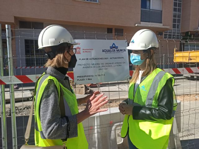 Comienzan las obras de mejora del drenaje urbano en la avenida de Los Jerónimos de La Ñora - 2, Foto 2