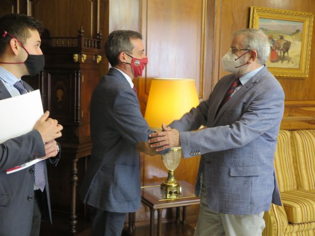 La Asamblea Regional retoma la colaboración con el Club de Debate de la Universidad de Murcia - 2, Foto 2
