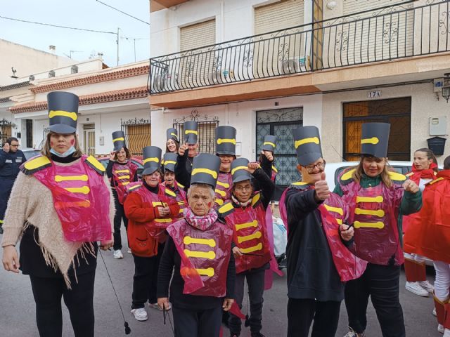 Los colegios de Puerto Lumbreras salen a la calle para celebrar el Carnaval - 3, Foto 3
