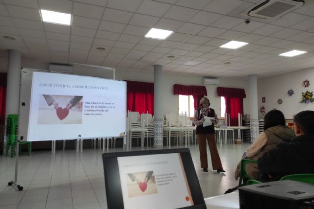 Servicios Sociales organiza varias actividades para celebrar la semana del amor en Los Mateos - 1, Foto 1