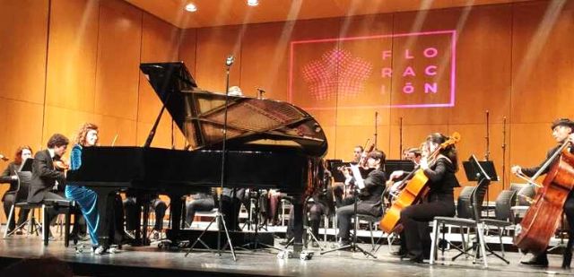 La pianista Caridad Galindo y la Coral Ars Nova embriagan a los asistentes a la apertura de Floración 2024 - 1, Foto 1