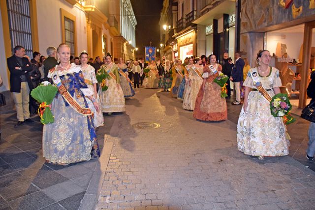 Pasacalle fallero llena de color y alegría el centro histórico de Sevilla - 1, Foto 1