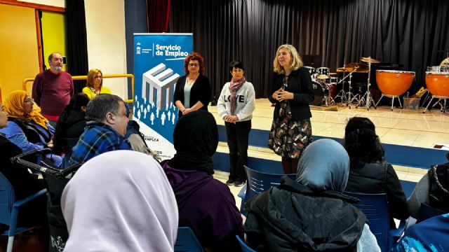 Los alumnos de costura y español para extranjeros de Los Ramos y Torreagüera reciben sus diplomas - 2, Foto 2