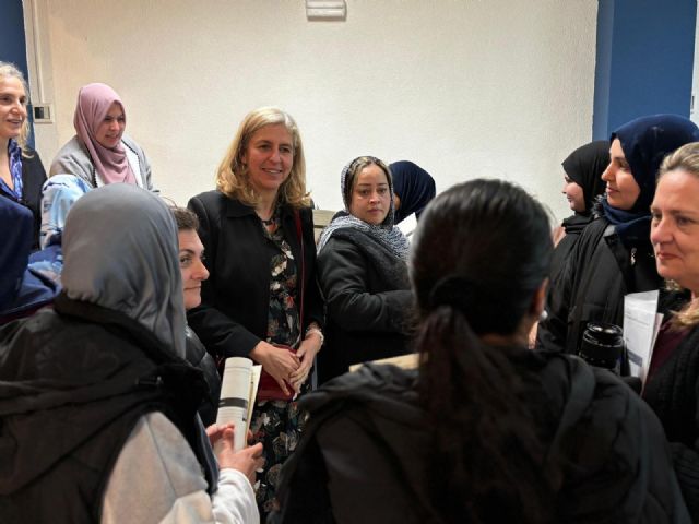 Los alumnos de costura y español para extranjeros de Los Ramos y Torreagüera reciben sus diplomas - 3, Foto 3