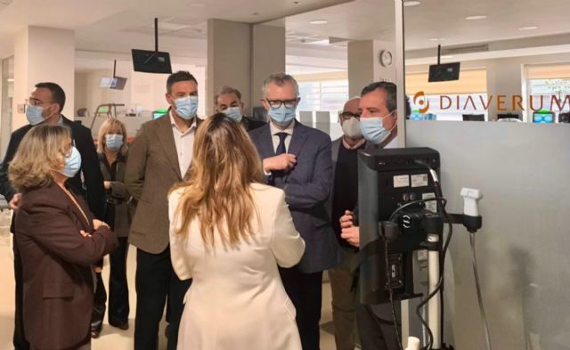 Un nuevo programa posibilita viajar a pacientes en diálisis sin interrumpir su tratamiento - 2, Foto 2