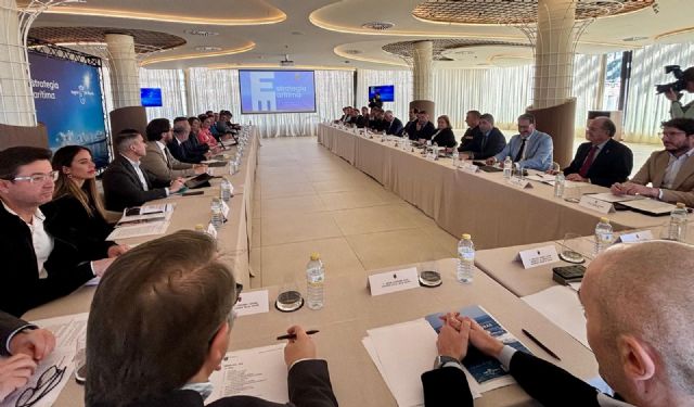 El presidente de la Autoridad Portuaria de Cartagena, miembro de la Comisión Permanente y Embajador de la Estrategia Marítima de la Región de Murcia - 2, Foto 2