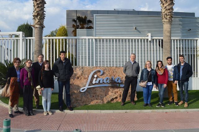 Estudiantes universitarios aprenden las claves para afrontar los retos que plantea la gestión de las empresas familiares - 1, Foto 1