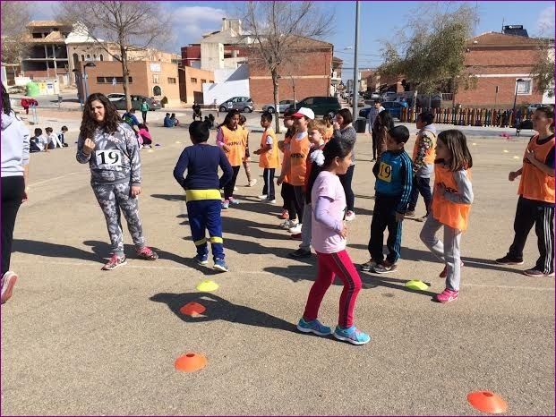 More than 550 students in grades 5 Primary and ESO 1 of all schools in Totana participate in the Day of Popular Games, Foto 8