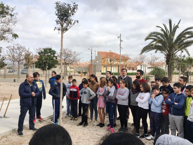 Más Árboles para Fuente Álamo - 2, Foto 2