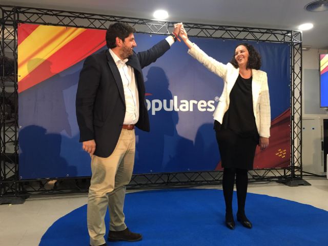 López Miras presenta a Juana María Martínez como una gran alcaldesa que supondrá la renovación necesaria en Fuente Álamo - 1, Foto 1