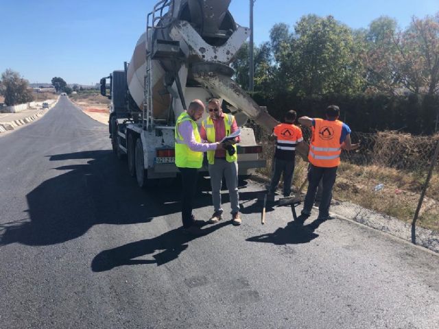 Continúan los trabajos para la mejora de la seguridad vial de la carretera que une Lorquí con la antigua estación de ferrocarril - 1, Foto 1