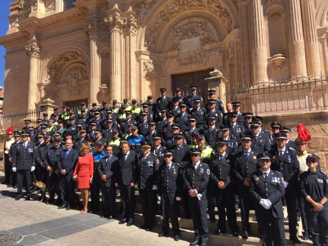 Entrega de condecoraciones de la Policía Local de Lorca con motivo de San Patricio - 1, Foto 1