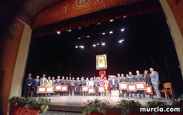 Entrega de condecoraciones de la Policía Local de Lorca con motivo de San Patricio - 2, Foto 2