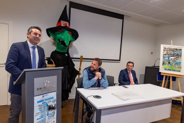 Presentado el cartel de las Fiestas 2019 de la Federación de Peñas Festeras en la fábrica de Estrella de Levante - 1, Foto 1