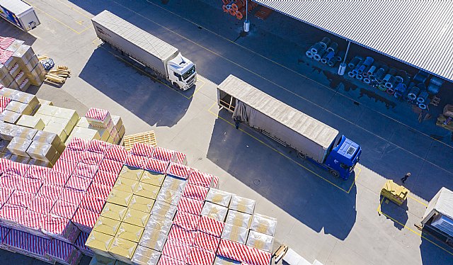 Los transportistas triplican sus esfuerzos para mantener el abastecimiento de productos de primera necesidad - 1, Foto 1