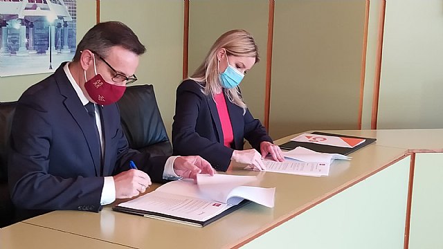 Ciudadanos y PSOE firman un acuerdo de 24 puntos que marcará la hoja de ruta del nuevo Gobierno de la dignidad - 1, Foto 1