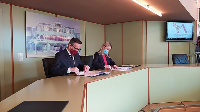 Ciudadanos y PSOE firman un acuerdo de 24 puntos que marcará la hoja de ruta del nuevo Gobierno de la dignidad - 2, Foto 2