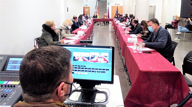 El Pleno aprueba 5,6 millones para inversiones y ayudas a los sectores más afectados por la pandemia - 1, Foto 1