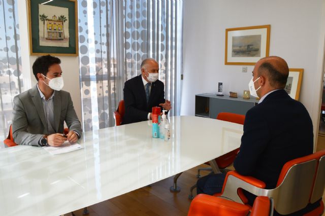 La pasarela peatonal entre La Loma torreña y La Ribera de Molina, muy cerca - 1, Foto 1