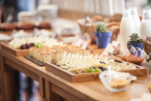 El sector de la leche de cabra constata la difícil situación de ganaderos y fabricantes de quesos por la falta de rentabilidad - 2, Foto 2