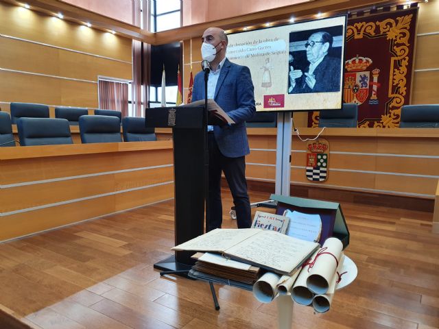 El Ayuntamiento de Molina de Segura recibe la donación del fondo bibliográfico y documental del poeta molinense Esmeraldo Cano Garres - 4, Foto 4