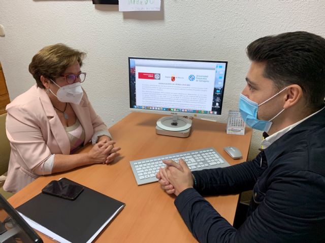 El Ayuntamiento pone en marcha un servicio de asesoramiento sobre becas cuya convocatoria se adelanta este año cuatro meses - 1, Foto 1