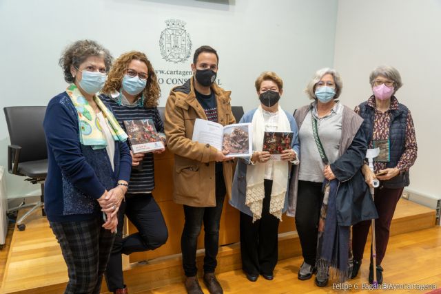 Cocina y literatura se unen en el nuevo libro de recetas de las amas de casa de Cartagena - 1, Foto 1