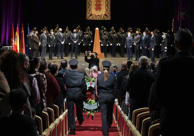El Alcalde Serrano reafirma su compromiso de seguir aumentando la plantilla de Policía Local y anuncia la puesta en marcha de un Plan de Modernización de la flota policial - 4, Foto 4
