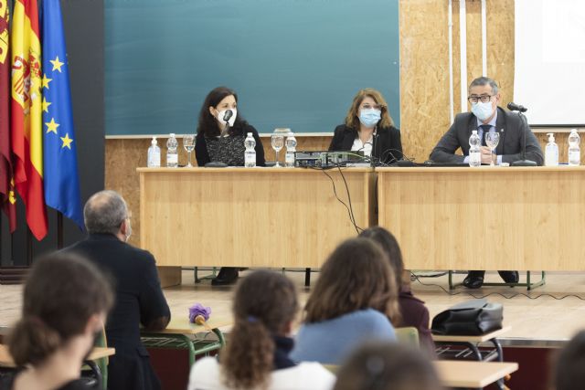 La Universidad de Murcia y la Consejería de Educación fortalecen su colaboración con la firma de dos convenios - 1, Foto 1
