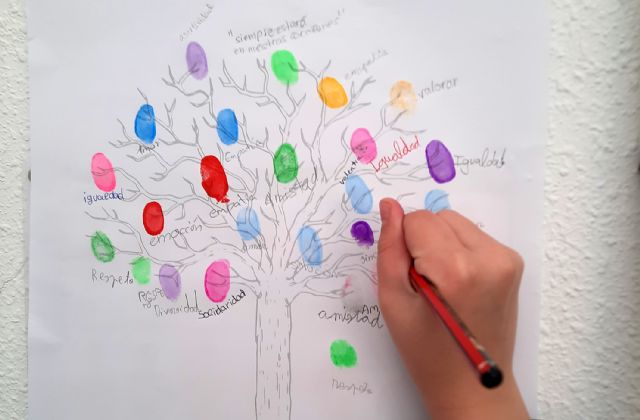 Unos talleres de sensibilización a la diversidad cultural fomentan la empatía entre los escolares torreños - 3, Foto 3