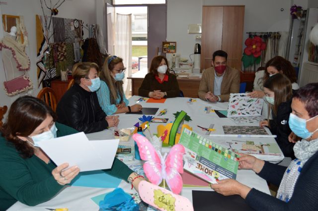 Un taller de iniciación al scraps concluye las actividades para conmemorar el 8 de marzo - 3, Foto 3