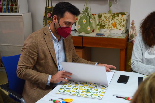 Un taller de iniciación al scraps concluye las actividades para conmemorar el 8 de marzo - 5, Foto 5