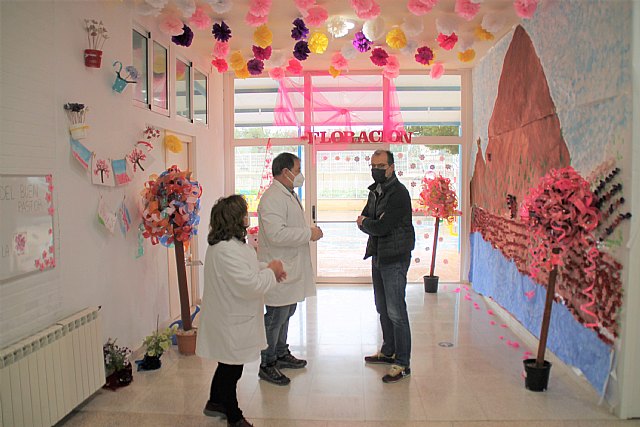 Evocación floral en el centro educativo El Buen Pastor-Ascopas - 1, Foto 1