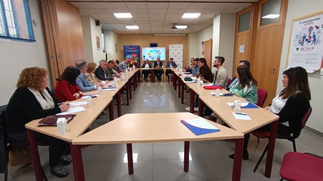 Ucoerm expone sus principales propuestas en materia educativa ante el consejero de Educación y una delegación de UECoE - 2, Foto 2