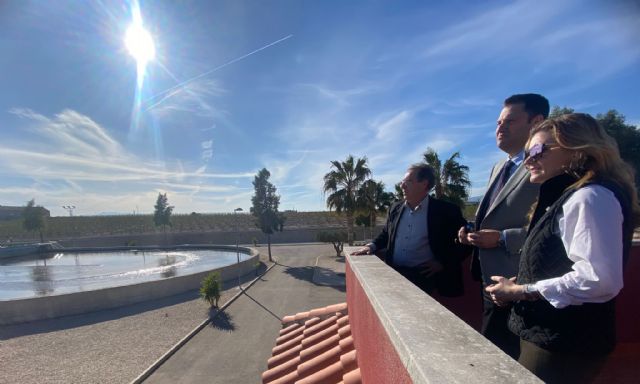 Murcia muestra su modelo de depuración y regeneración de aguas a responsables del sector de la almendra de California - 1, Foto 1