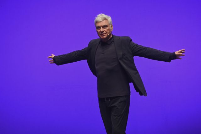 Carles Sanz desembarca en El Batel este jueves para contar los entresijos de ´Tricicle´ en ´¡Por fin solo!´ - 1, Foto 1