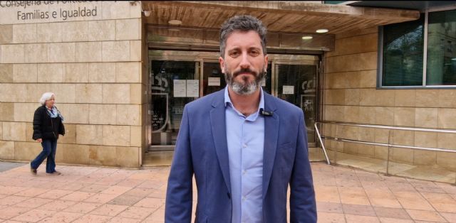 Podemos exigirá mañana en la Asamblea reducir a tres meses los trámites en el registro de parejas de hecho - 1, Foto 1