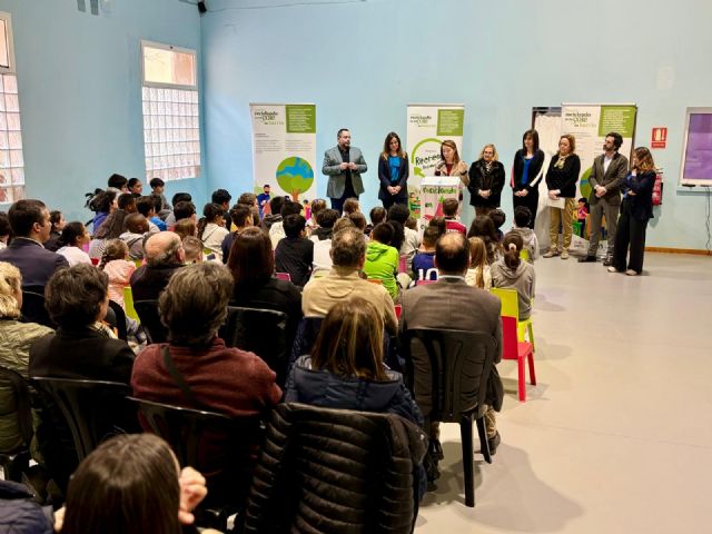 Más de 800 escolares de 21 colegios se suman al proyecto ´Reciclando en Mi Cole y en Mi Barrio´ - 3, Foto 3