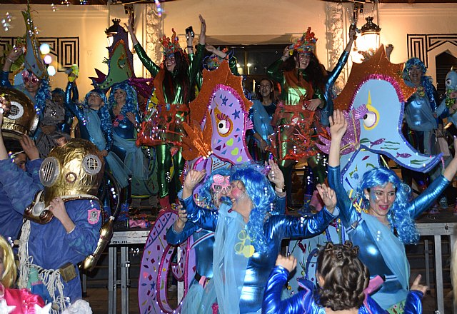 Guardianes del Arrecife gana el concurso de comparsas tras un desfile de carnaval multitudinario - 1, Foto 1