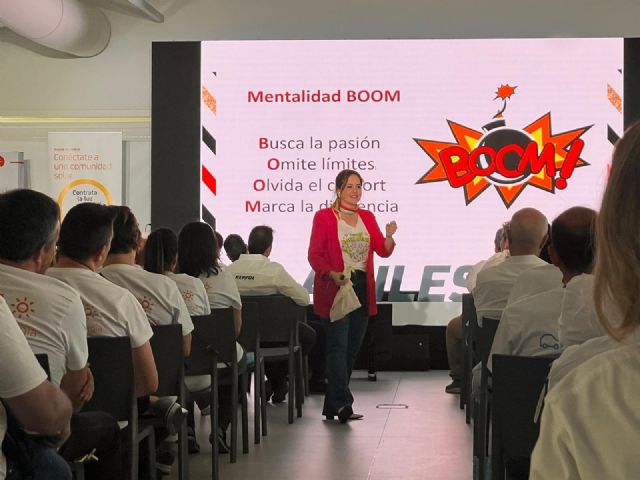 Según la comunicadora, conferenciante y escritora Ami Bondía - 3, Foto 3