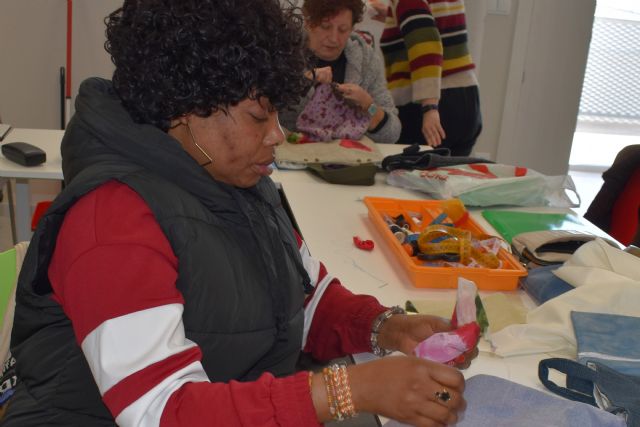 Concluye un curso de patronaje y costura para personas en situación de vulnerabilidad social - 5, Foto 5