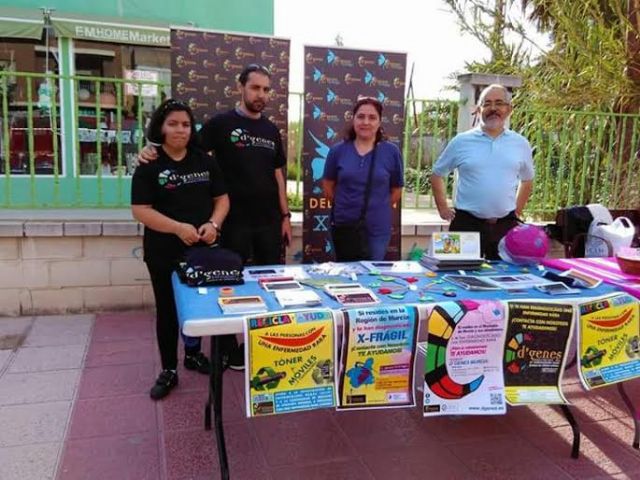 D´Genes instala un stand informativo en la I carrera solidaria San Vicente Ferrer - 1, Foto 1