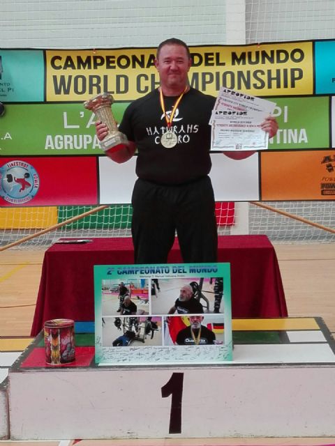 El lumbrerense Pedro Mateos se proclama campeón del mundo de Press Banca - 1, Foto 1