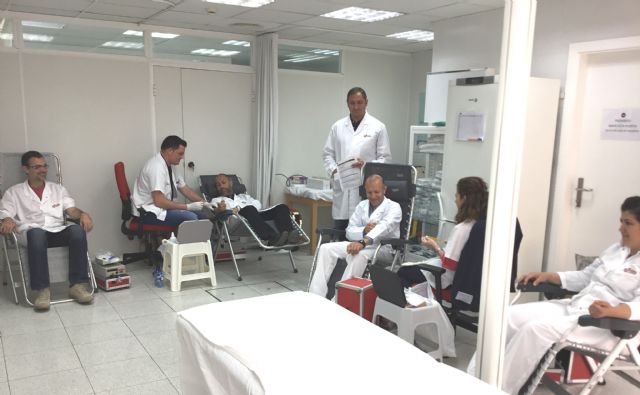 Los trabajadores de ElPozo Alimentacin se vuelcan en la donacin de sangre, Foto 1