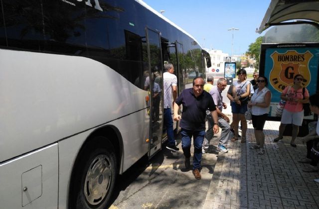 El Ayuntamiento garantiza el servicio de autobuses publicos a La Palma - 1, Foto 1